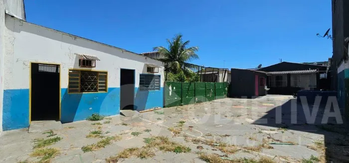 Casa para aluguel, 3 quartos, 1 vaga, Nossa Senhora Aparecida - UBERLANDIA/MG