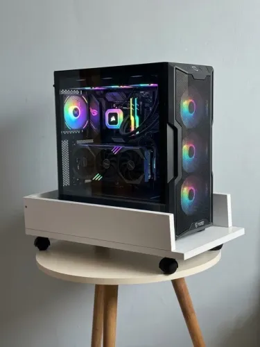 Vendo Suporte CPU com rodinhas 