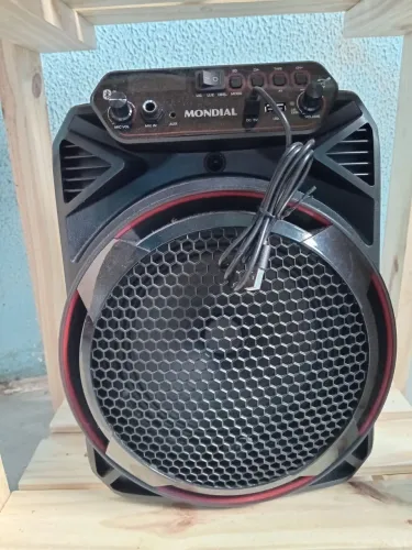 Caixa de som Mondial 150w