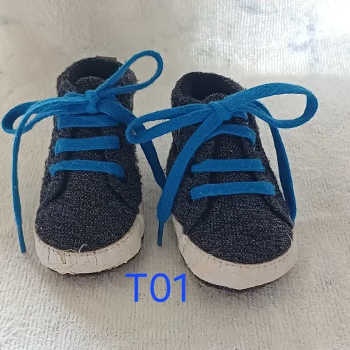 Sapatinhos de bebês meninos 