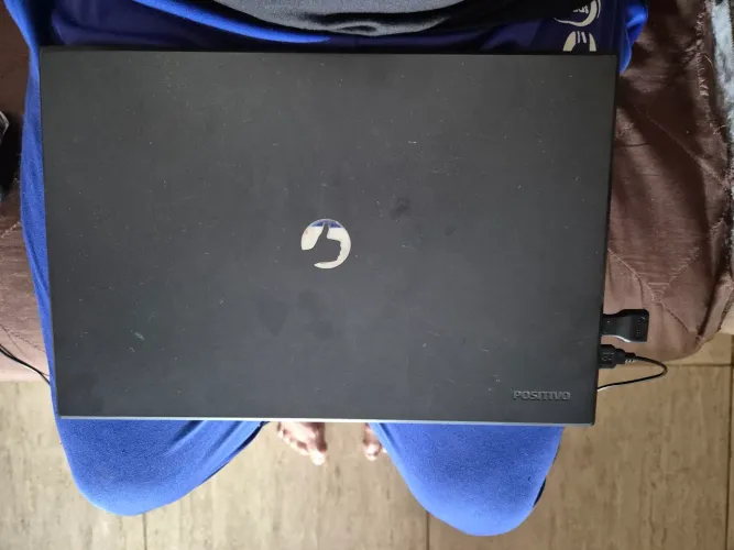 Vendo notebook positivo
