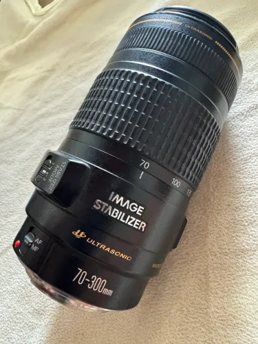 Lente Canon EF 70-300MM F4-5.6 IS USM
