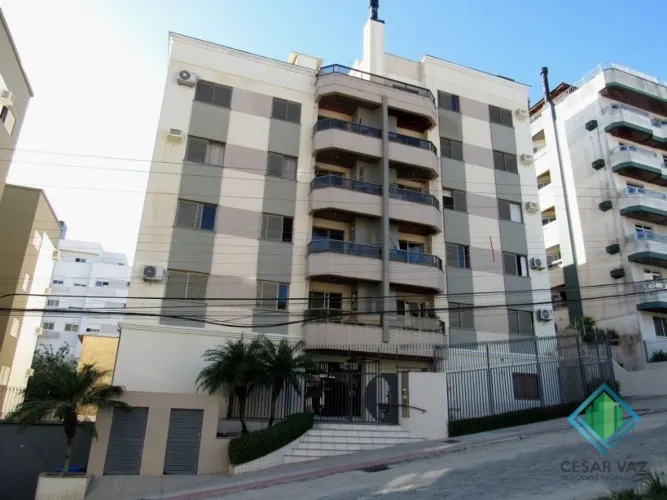 Apartamento em excelente localização no bairro Abraão.