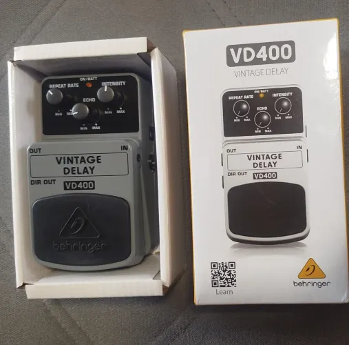 Pedal delay Behringer vintage VD400
