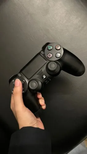 Controle PS4 Sony DualShock 4 Preto - Novo