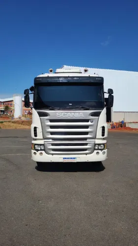 Scania G380 6x2 2009 + Graneleiro 4° eixo Facchini 2018