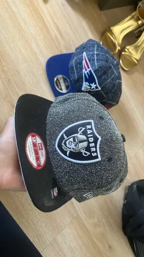 Vendo boné New era - Raiders