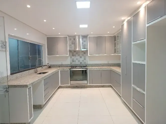 Imóvel de alto padrão com quatro suítes!!