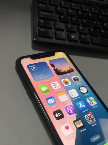 Iphone XR 128 GB - Bom estado