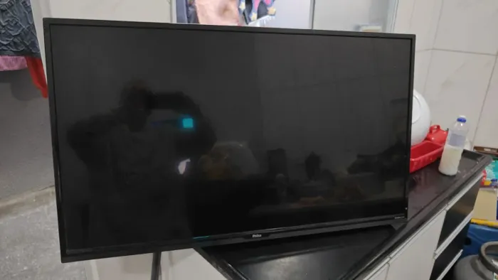 Vendo 2:tvs tela quebrada