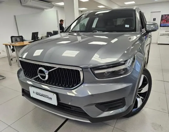 Volvo XC40 T-5 Momentum 2.0 252cv AWD 2019