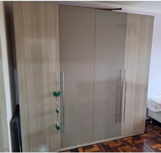 Guarda roupa Roupeiro 6 portas