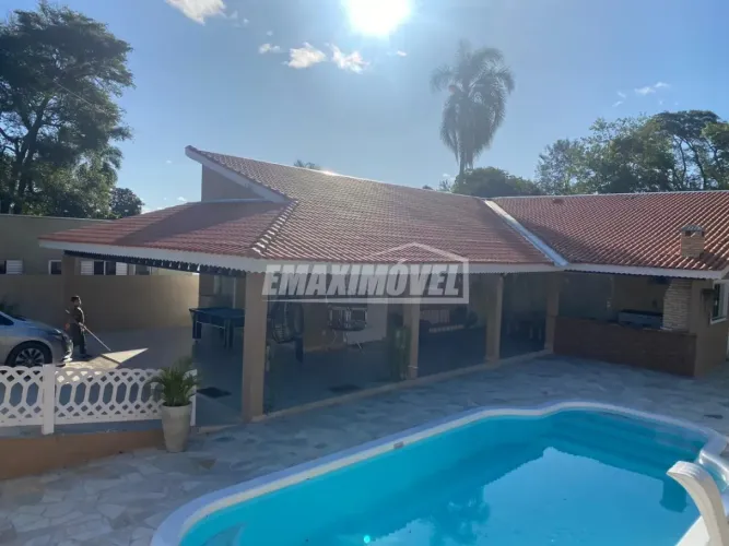 Chácara á venda no Condomínio Portal Do Pirapora