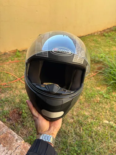 Capacete fechado EBF spark spot preto e azul tamanho 60