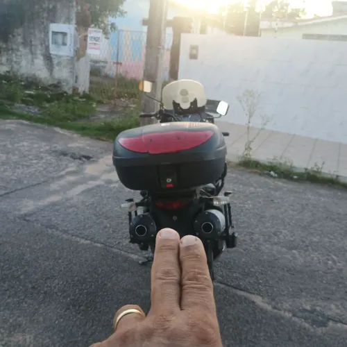 Vendo ou troco excelente Moto Bigtrail.