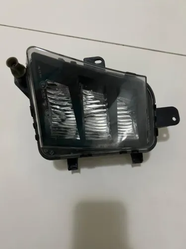Farol de Milha Golf GTI 2013 até 2019 com defeito