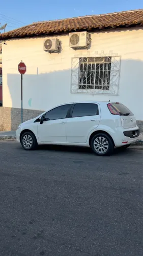 Fiat Punto Attractive 1.4 Fire Flex 8V 5P 2013