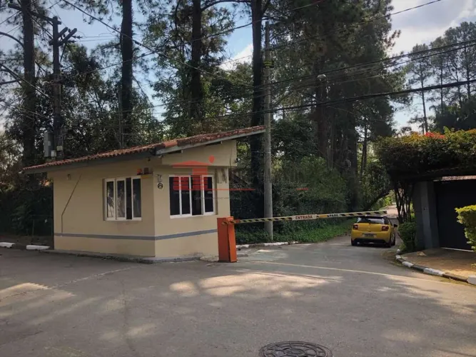 Casa de Condominio em Chácara Eliana - Cotia - Código 729