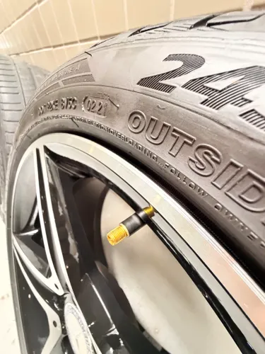 Rodas 18 ORIGINAIS AMG + 4 pneus run flat novos 