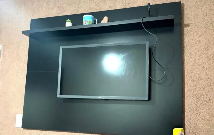TV SMART COM PAINEL