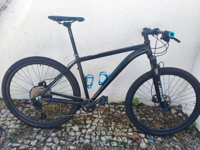 Linda Absolute Nero 4