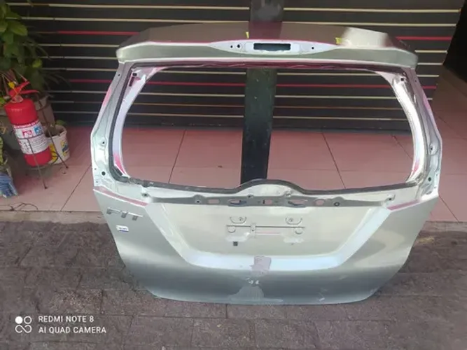 Tampa Porta Mala Traseiro Honda Fit 2015 A 2021 Prateado