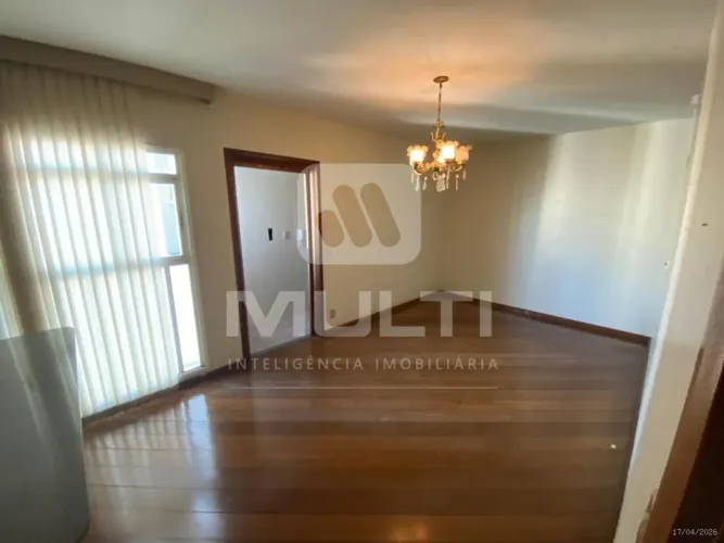 Apartamento - CENTRO