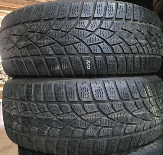 Pneu 215 55 17 Dunlop seminovo em até 10x de R$28,00 no cartão de crédito