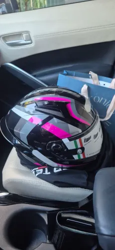 Vendo capacete GP tech modelo piloto motins, tamanho M/58 usado 1 única vez RS 450,00