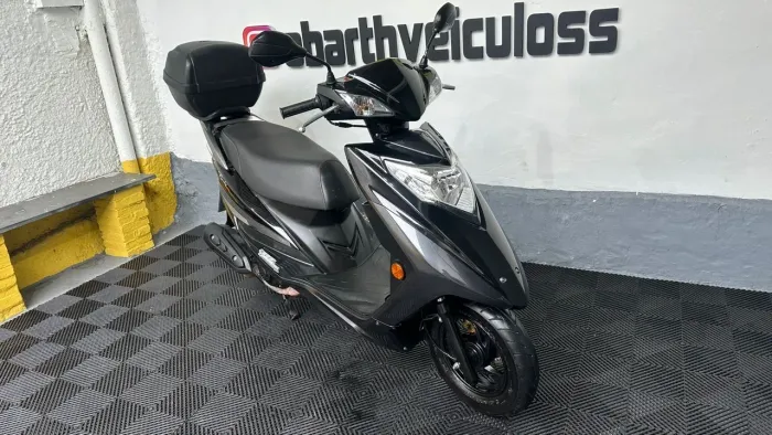 Haojue Lindy 125 2021 Nova !! Baixo km Troca Financia Cartão de Crédito até 24x