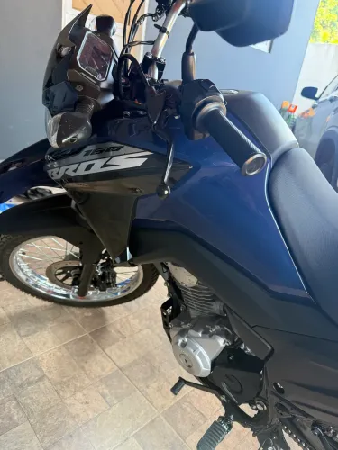 BROS 160cc. 2026 só 260km rodado BAIXEI PRA VENDER LIGEIRINHO