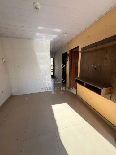 Casa para alugar - Bairro três barras em avenida!