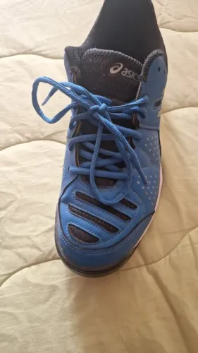 Vendo tenis Asics masculino numero 41 usado pouquissimas vezes
