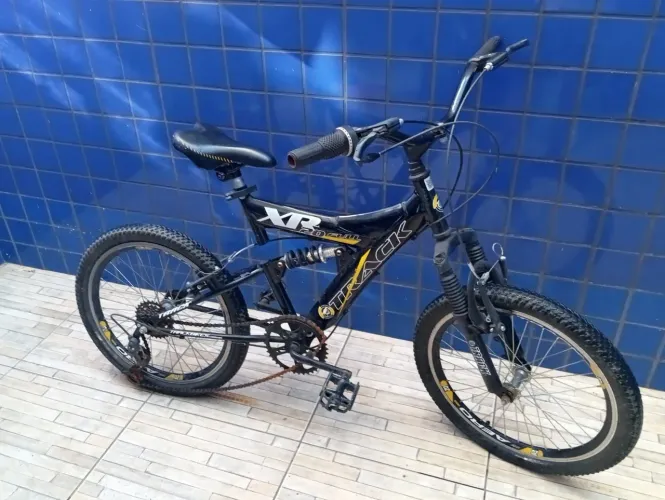 Bicicleta em ótimo estado de conservação 