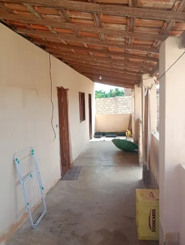 VENDO OU TROCO EM CARRO, FICA EM FEDEGOSOS (ACEITO NEGOCIAÇÃO) DUAS CASAS