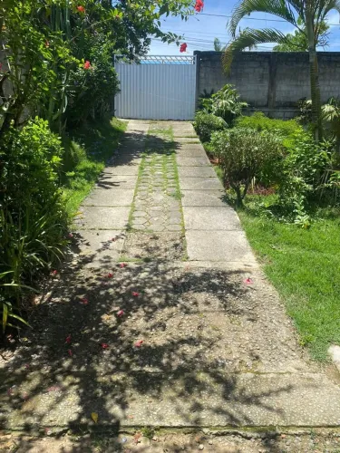 ALUGA-SE APARTAMENTO