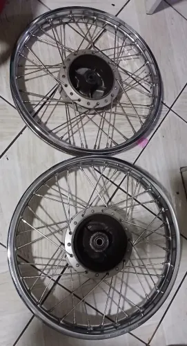 PAR DE ARO DA FAN 125
