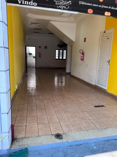 Salão Comercial Térreo no Centro da Cidade Dutra com Vaga