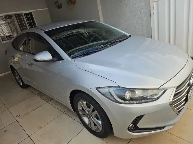 Hyundai Elantra 2.0 16V Flex Aut. 2018