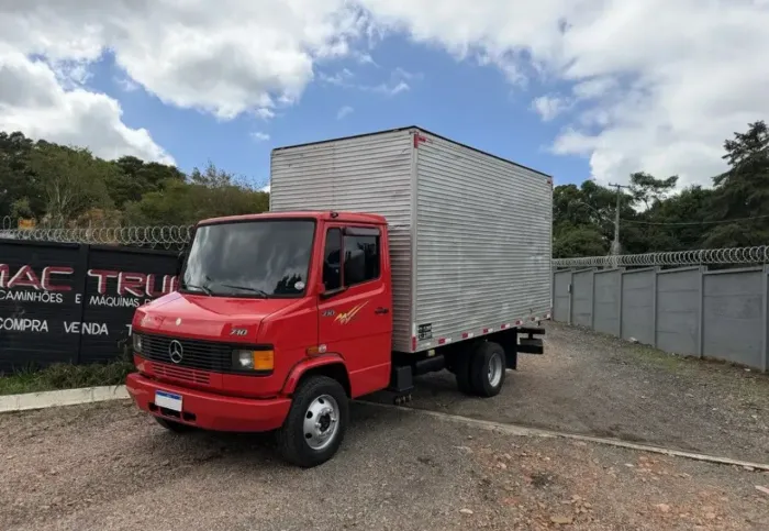 Mercedes benz MB 710 plus