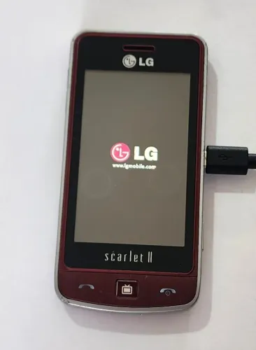 LG Scarlet II Rosa Retrô Celular Antigo Coleção
