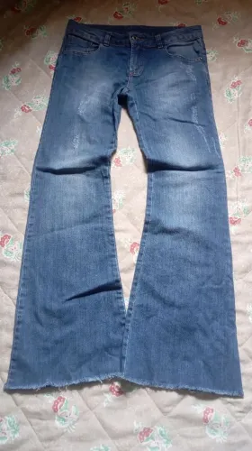 Calça flare cintura baixa