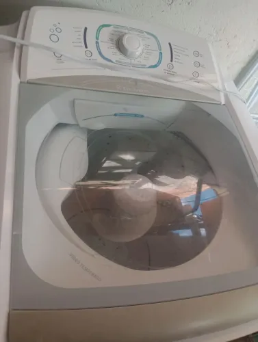 Vendo máquina com defeito