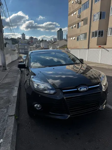 Ford Focus 1.6 S/se/se Plus Flex 8v/16v 5P 2015