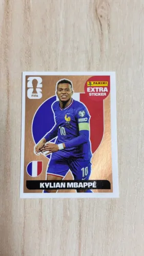 Kylian Mbappé Legend Bronze