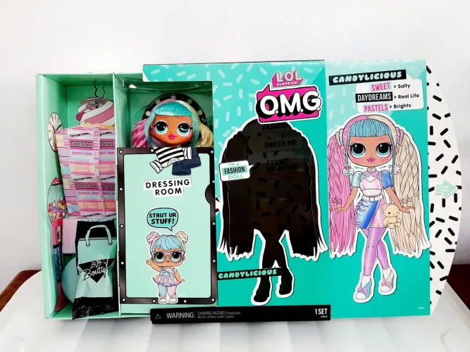 LOL O.M.G. Candylicious<br>Completa<br>Removida da caixa e montada apenas para fotos.