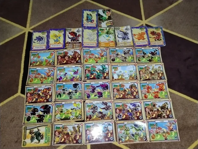 Lote de cartas de Dragon city 