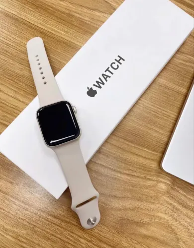 Apple Watch SE 3 40MM STARLIGHT NOVO GPS 