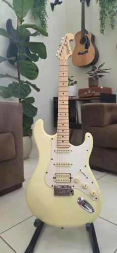 Tagima Stratocaster T-635 Vintage Handmade - Captador Humbucker Malagoli Zonda