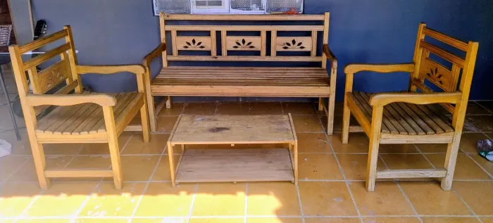 Móveis de madeira